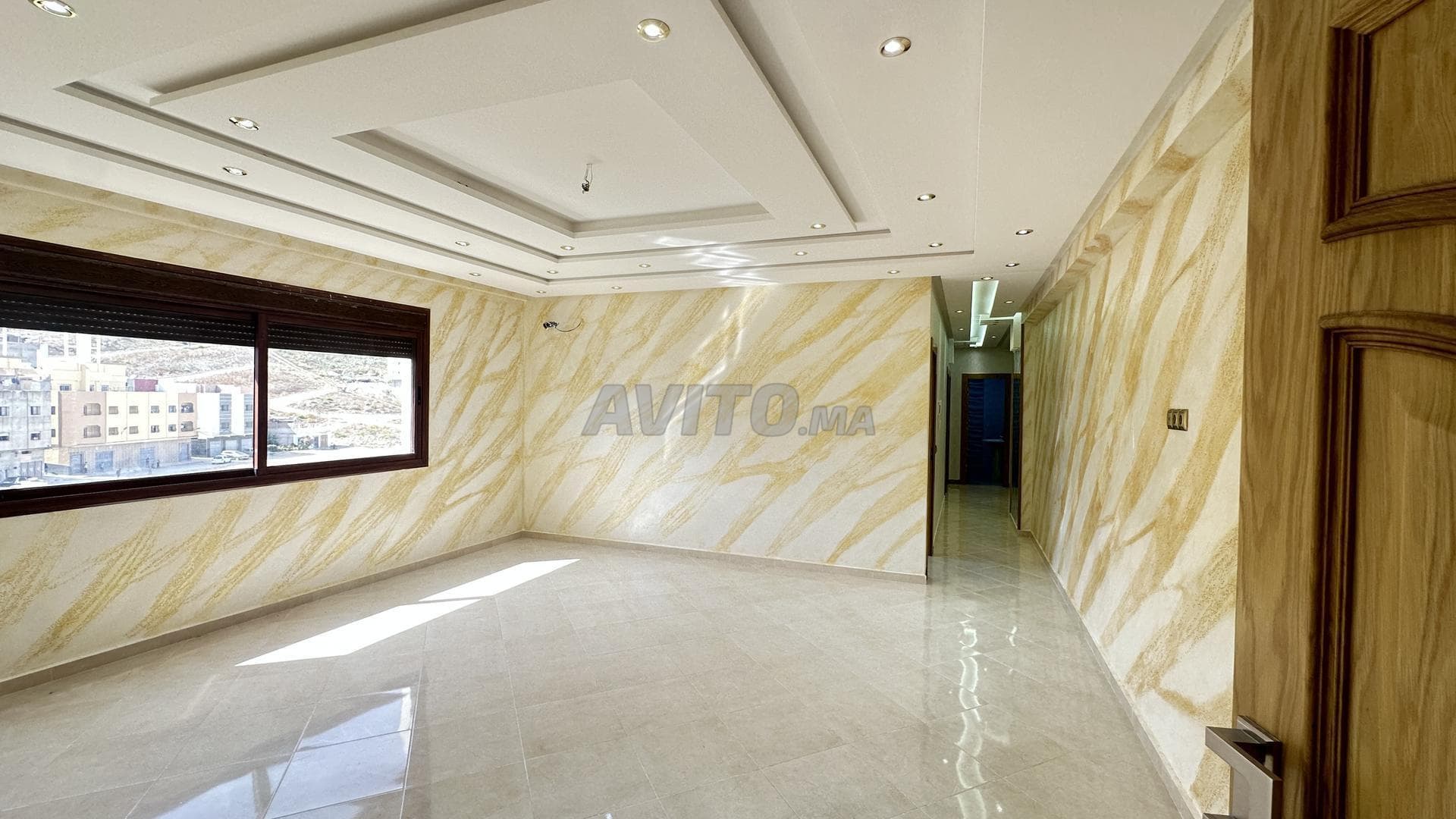 Superbe appartement à vendre dans le quartier Golf, route des Rmilat